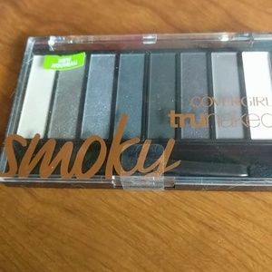 CoverGirl TruNaked Smokey Eye Shadow New